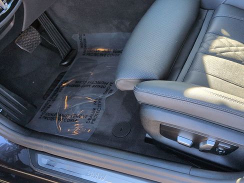 Used 2023 BMW 530i w/ Premium Package image 17