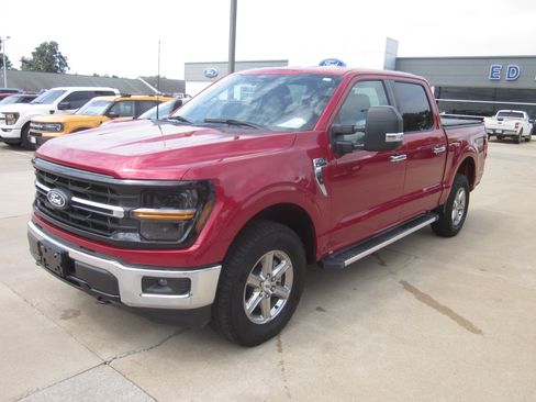 Used 2025 Ford F150 XLT w/ Equipment Group 301A Standard AWD/4WD image 3