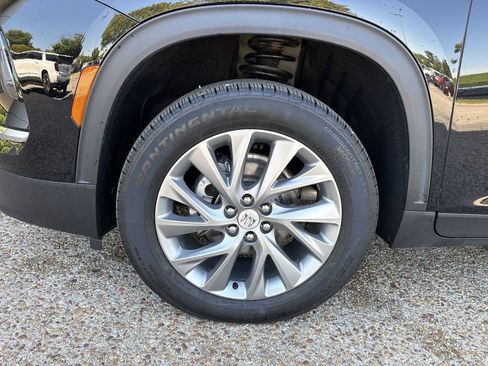 Certified 2025 Buick Enclave Preferred AWD/4WD image 33