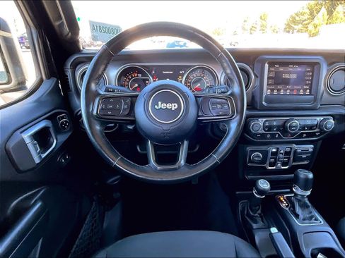 Used 2020 Jeep Wrangler Unlimited Sport S image 17
