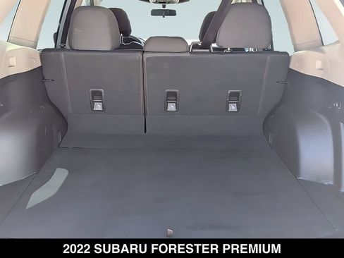 Used 2022 Subaru Forester Premium AWD/4WD image 9