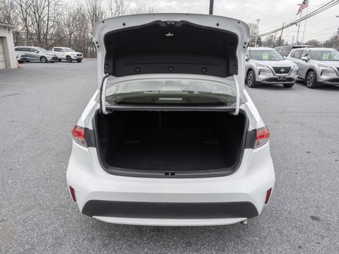 Used 2021 Toyota Corolla LE image 22