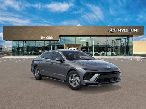 New 2026 Hyundai Sonata SE FWD image 2