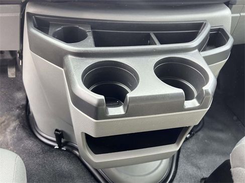 Used 2019 Ford E-350 and Econoline 350 Super Duty w/ Power Windows & Locks Group image 25