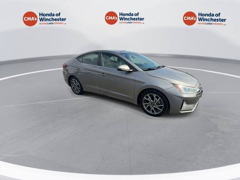 Used 2020 Hyundai Elantra Limited w/ Ultimate Package 03 FWD image 9