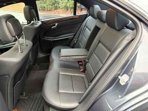 Used 2016 Mercedes-Benz E 350 Sedan image 32