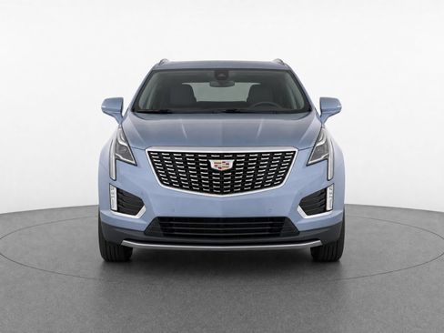 Used 2023 Cadillac XT5 Premium Luxury w/ LPO, Premium Carpet Package FWD image 5