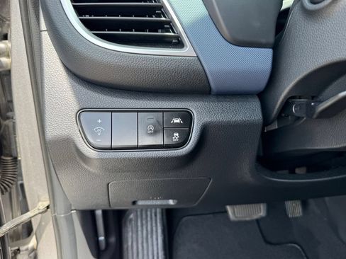 Used 2021 Kia Seltos S FWD image 18