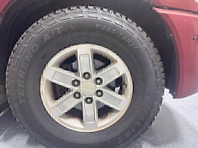Used 2004 Nissan Titan XE w/ (PRF) Preferred Pkg RWD image 4