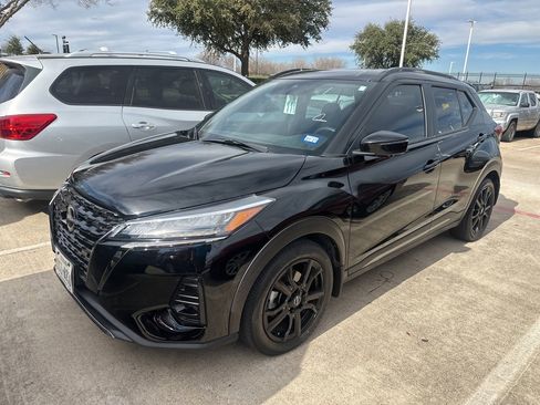Certified 2023 Nissan Kicks SR image 2