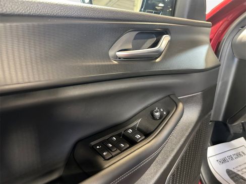 Used 2024 Jeep Grand Cherokee L Altitude image 14