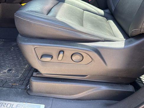 Used 2022 Chevrolet Tahoe Z71 AWD/4WD image 8