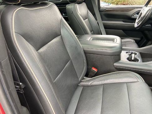 Used 2021 Chevrolet Tahoe Premier w/ Premium Package image 25