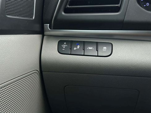 Used 2019 Hyundai Elantra SEL FWD image 14
