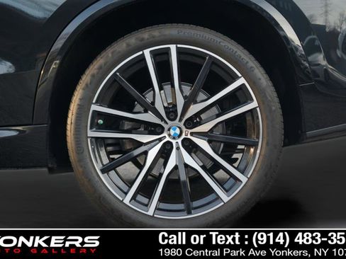 Used 2022 BMW X5 xDrive40i w/ M Sport Package image 29
