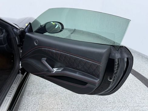 Used 2017 Ferrari California T image 45