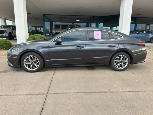 Used 2021 Hyundai Sonata SEL FWD image 4