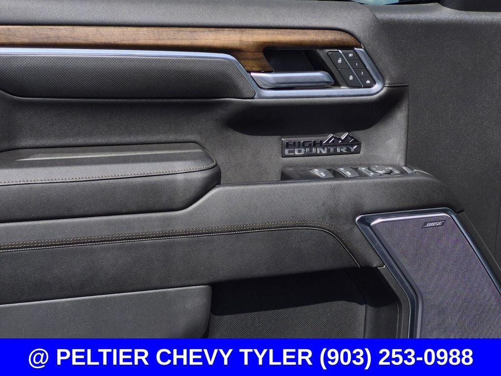 Used 2023 Chevrolet Silverado 1500 High Country w/ Z71 Off-Road Package AWD/4WD image 39