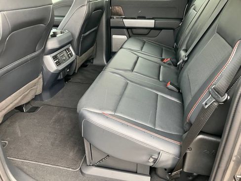 Used 2023 Ford F250 Lariat w/ Lariat Ultimate Package AWD/4WD image 14