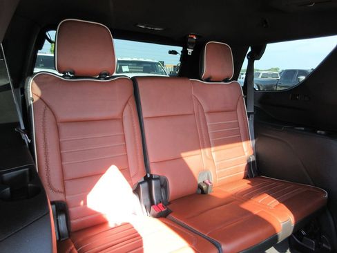 Certified 2023 GMC Yukon Denali Ultimate AWD/4WD image 30
