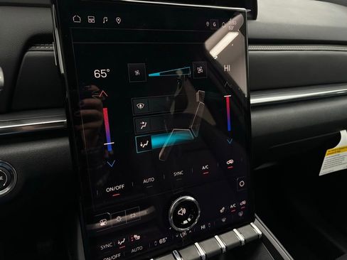 New 2026 GMC Terrain Elevation w/ Elevation Premium Package image 27