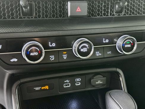Used 2024 Honda CR-V EX image 17