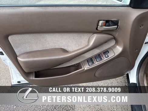 Used 1996 Toyota Camry LE image 17