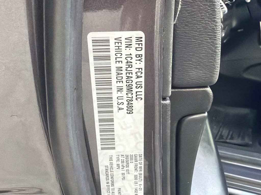 Used 2021 Jeep Grand Cherokee Laredo X RWD image 43