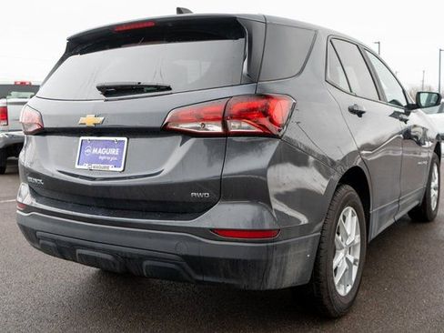 Used 2022 Chevrolet Equinox LS w/ LS Convenience Package AWD/4WD image 6