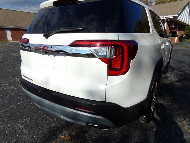 Used 2020 GMC Acadia SLE w/ LPO, Floor Liner Package FWD image 7