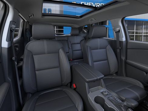 New 2026 Chevrolet Blazer LT w/ Midnight/Sport Edition AWD/4WD image 16