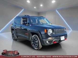 Used 2023 Jeep Renegade Trailhawk AWD/4WD video 1
