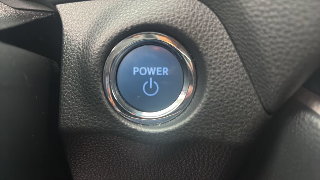 Used 2019 Toyota RAV4 Limited AWD/4WD image 24