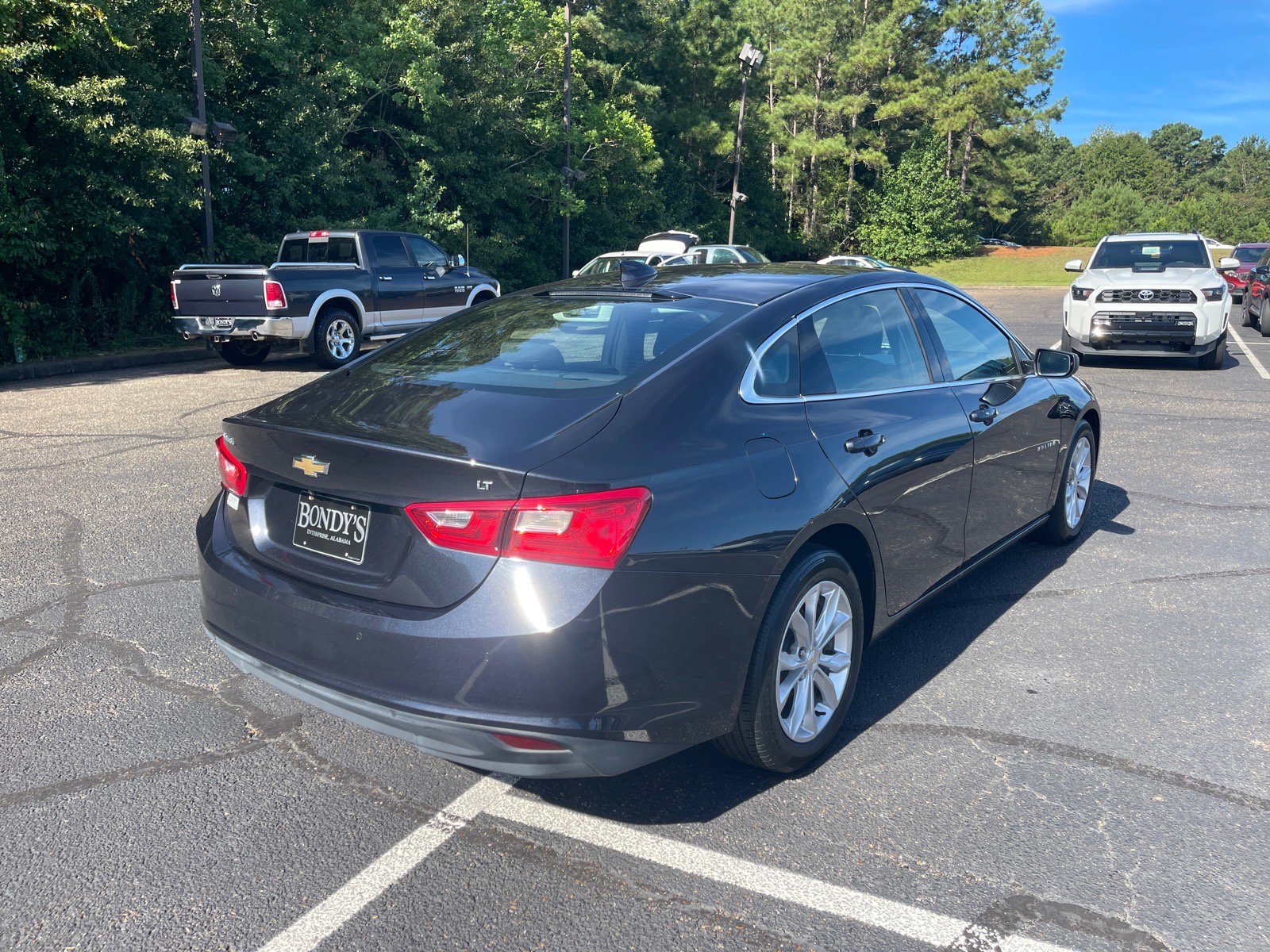Used 2023 Chevrolet Malibu LT w/ Driver Confidence Package FWD image 17