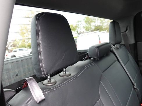 Used 2023 Chevrolet Silverado 1500 LT AWD/4WD image 32