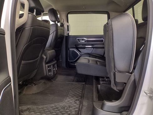 Used 2022 RAM 1500 Laramie AWD/4WD image 29