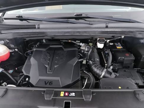 Used 2022 Kia Carnival LX FWD image 15