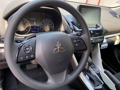 New 2026 Mitsubishi Eclipse Cross LE AWD/4WD image 12