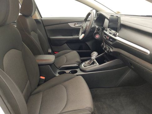 Used 2022 Kia Forte LXS FWD image 21