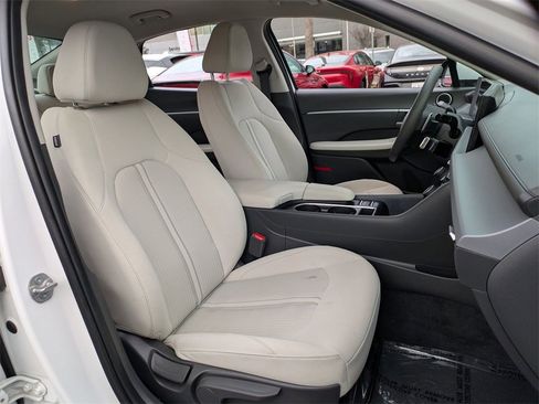 Used 2025 Hyundai Sonata SEL image 28