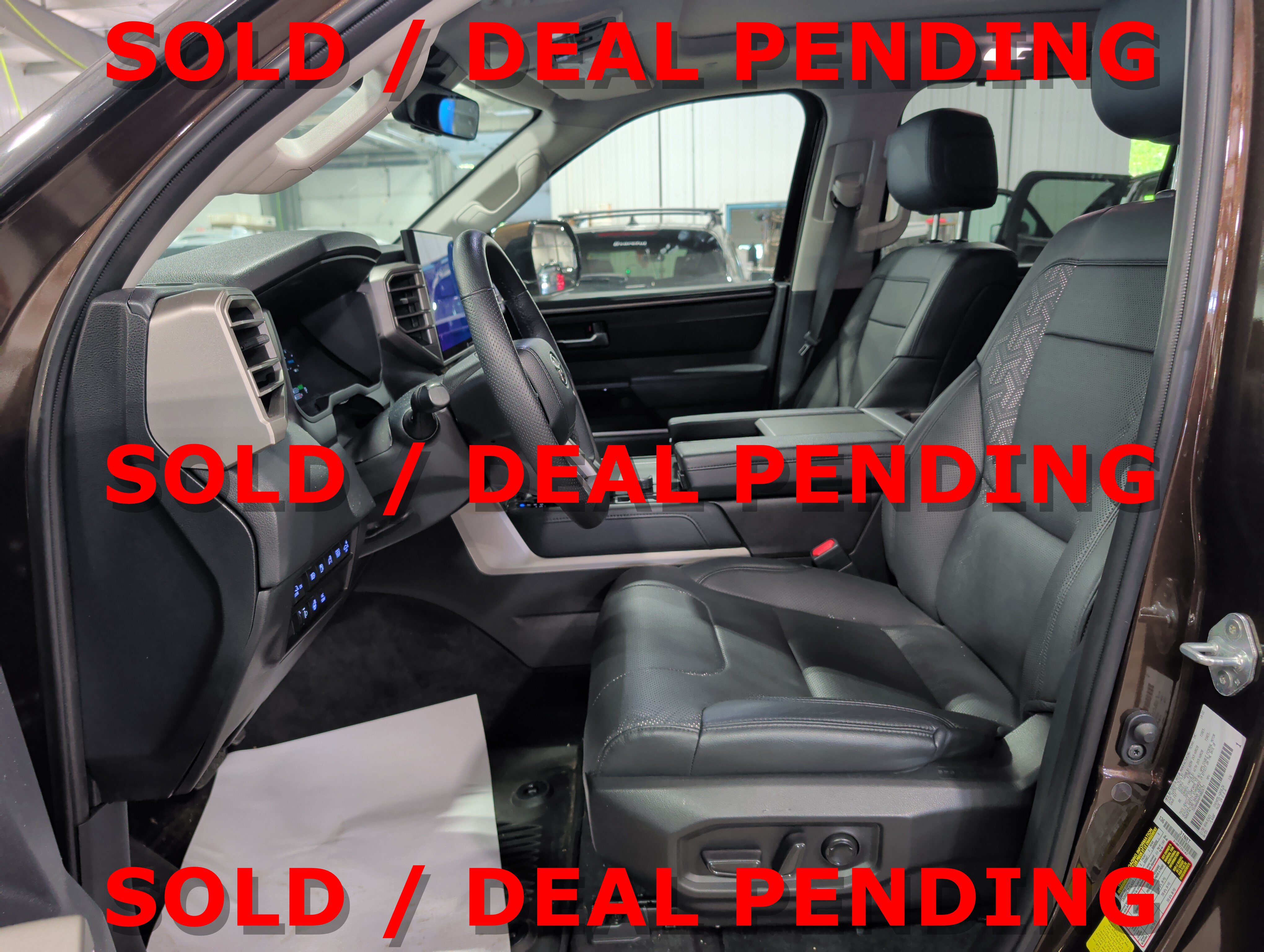 Used 2023 Toyota Sequoia Limited AWD/4WD image 7