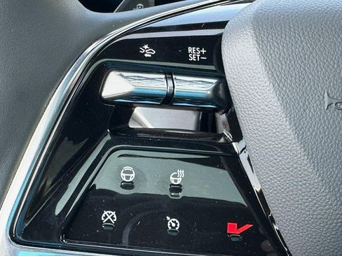 New 2026 Cadillac Vistiq Luxury image 17