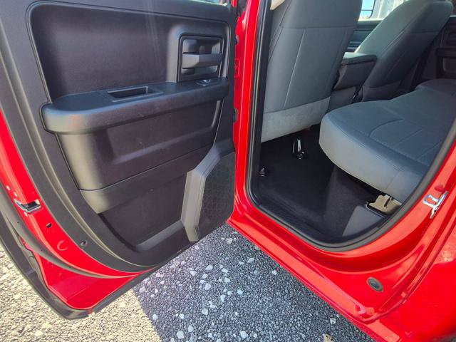 Used 2015 RAM 1500 ST w/ SXT Appearance Group AWD/4WD image 9