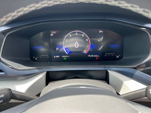 Certified 2023 Volkswagen Taos SE FWD image 18
