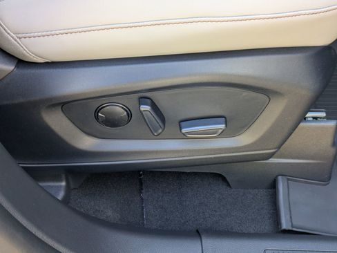 New 2026 Ford Explorer Active w/ Active Comfort Package image 39