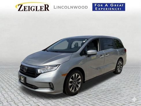 Used 2023 Honda Odyssey EX-L image 2