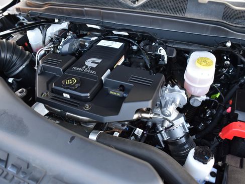 Used 2024 RAM 2500 Laramie image 34