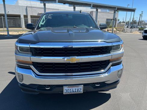 Used 2018 Chevrolet Silverado 1500 LT w/ All Star Edition RWD image 2