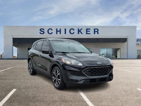 Used 2022 Ford Escape SE w/ SE Sport Appearance Package FWD image 1