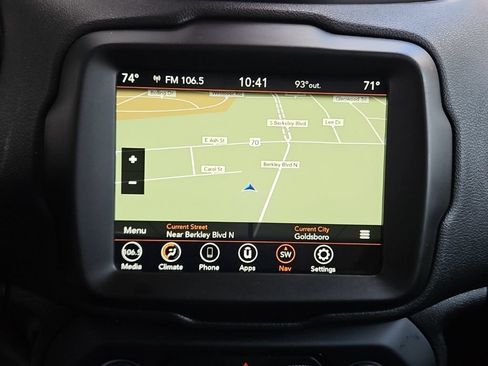 Used 2023 Jeep Renegade Latitude AWD/4WD image 16